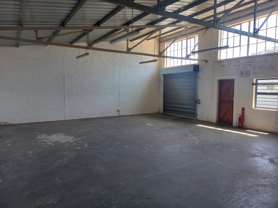 To Let commercial Property for Rent in Maitland Western Cape